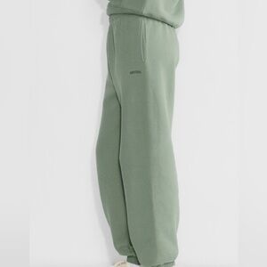 Aritzia Cozy Sweat-fleece Mega Jogger Size M